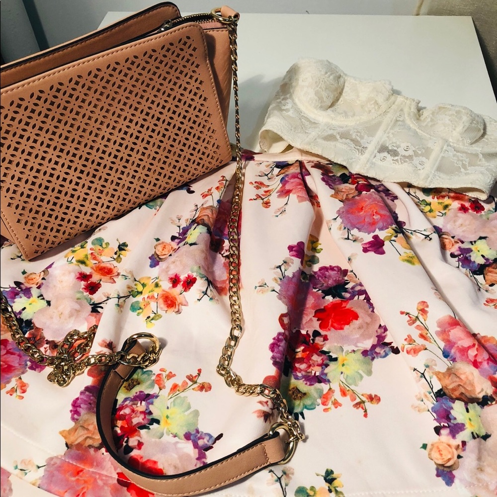 Shoulder bag color peach - Picture 2 of 3